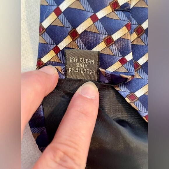 Taylor & Henry Necktie, Geometric Navy Blue, Gold, Cream and Mauve Colors - Picture 3 of 6